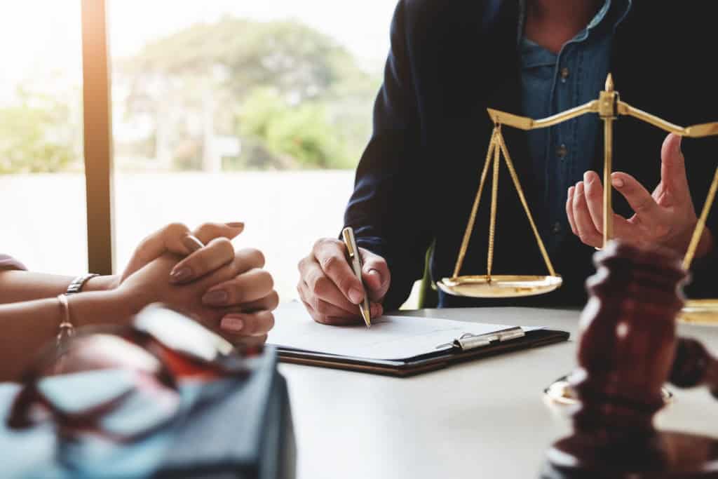 Court Applications vs. Mediation: A Less Stressful Path with EH Mediation Gosport